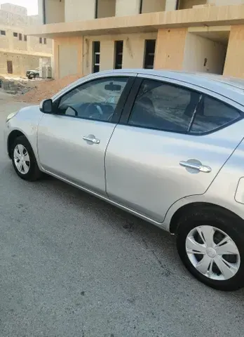 نيسان صني 2015