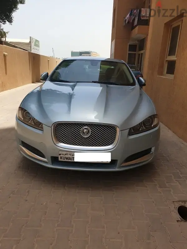 Jaguar XF 2012