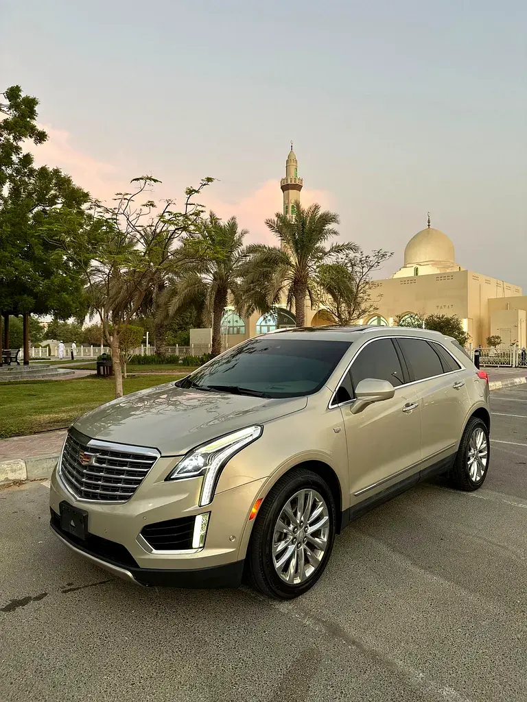 كاديلاك XT5 2017