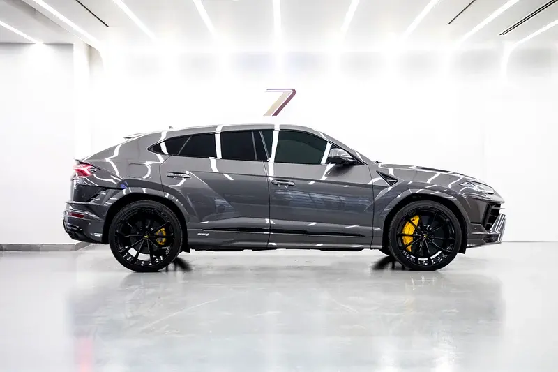 لامبورغيني اوروس 2024