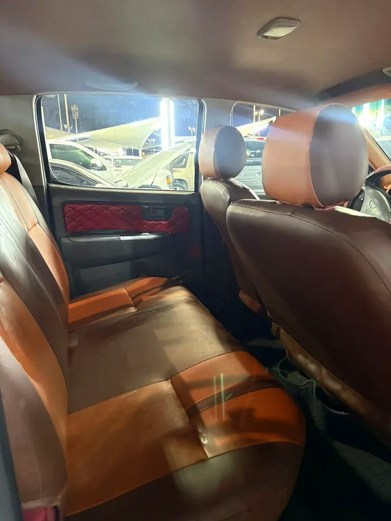 تويوتا هيلوكس 2014