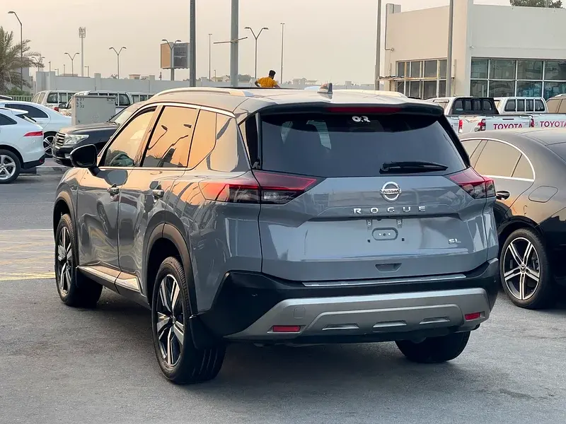 نيسان روج 2021