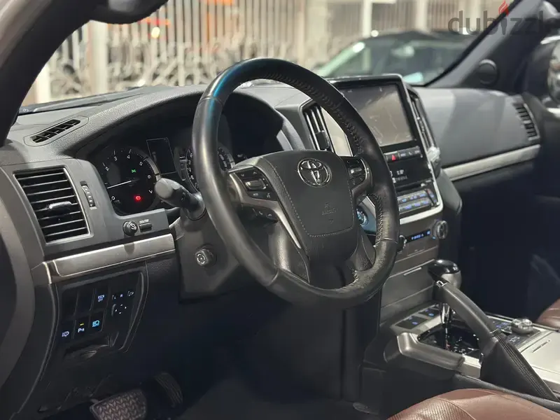 Toyota Land Cruiser 2016