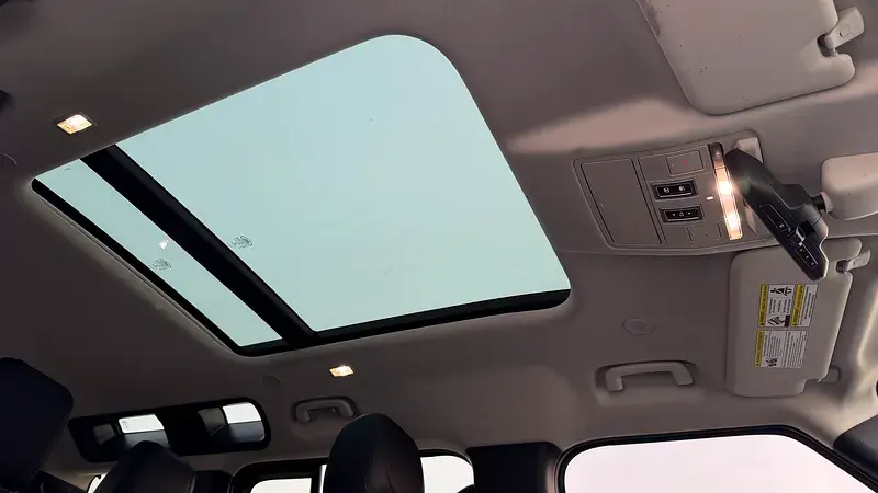 Land Rover Defender 2022