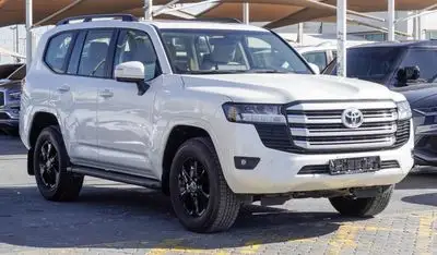 Toyota Land Cruiser GXR 3.5 L Twin turbo V6