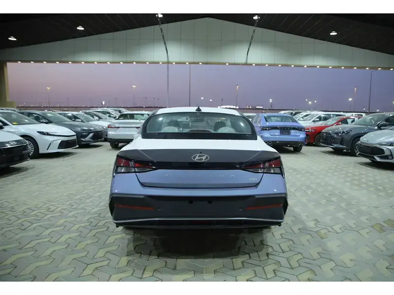 هيونداي إلنترا 2000 سمارت بلس 2025