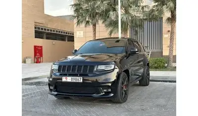 جيب جراند شيروكي SRT 6.4L - 2020 - V8 - HEMI - 475 HP - GCC Specs - Perfect Condition
