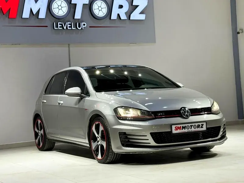 فولكس واجن جولف 2016