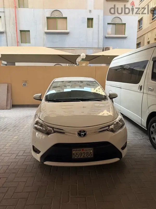 تويوتا يارس 2016