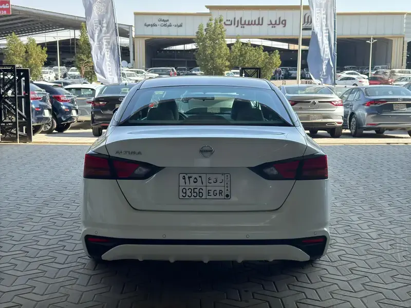 نيسان التيما 2022