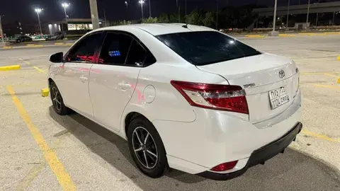 تويوتا يارس 2017