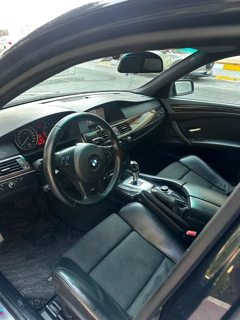 BMW 5 Series 2009