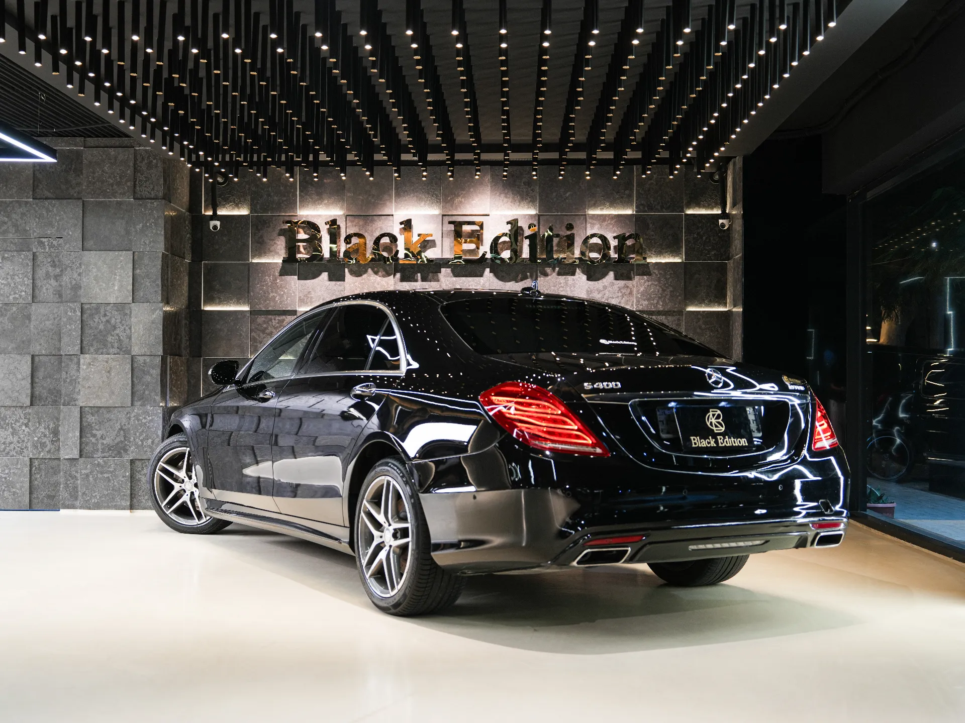 مرسيدس بنز S Class 2015