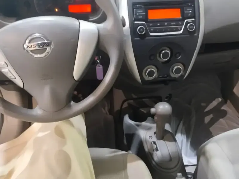 Nissan Sunny 2016