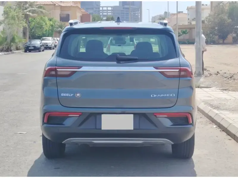 Geely Okavango 2022