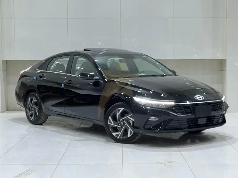 هيونداي إلنترا 2025 كمفورت