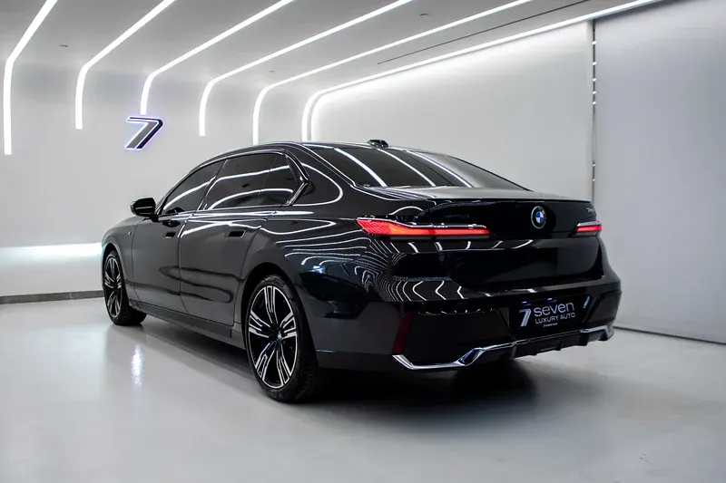 BMW 7 Series 2023