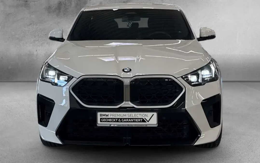 بي أم دبليو X2 2024