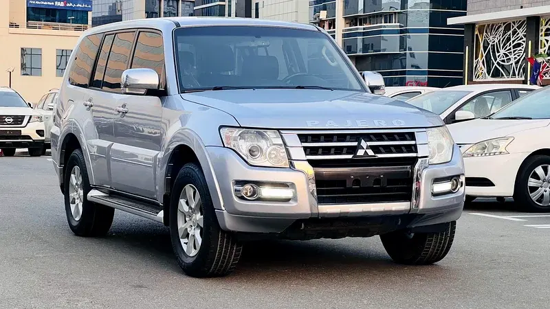 ميتسوبيشي باجيرو 2016