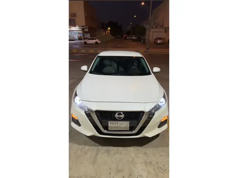 Nissan Altima 2022