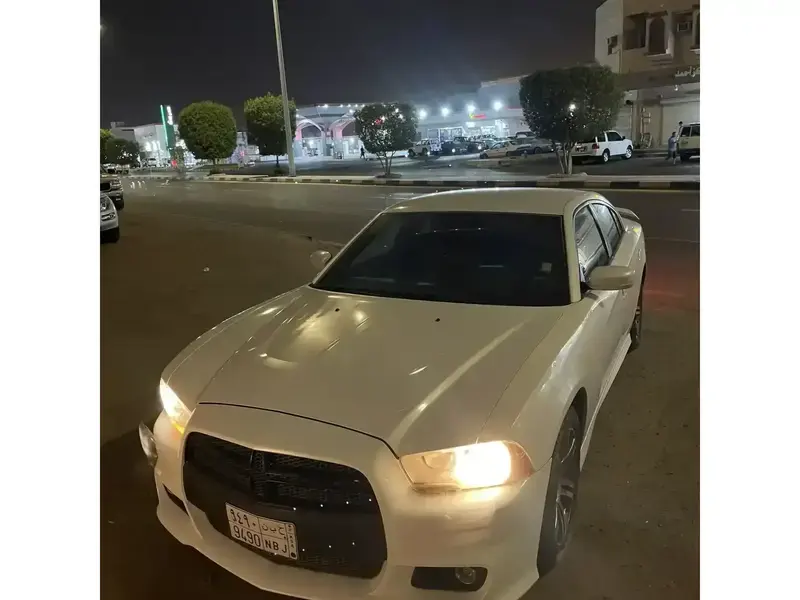 دودج تشارجر 2013