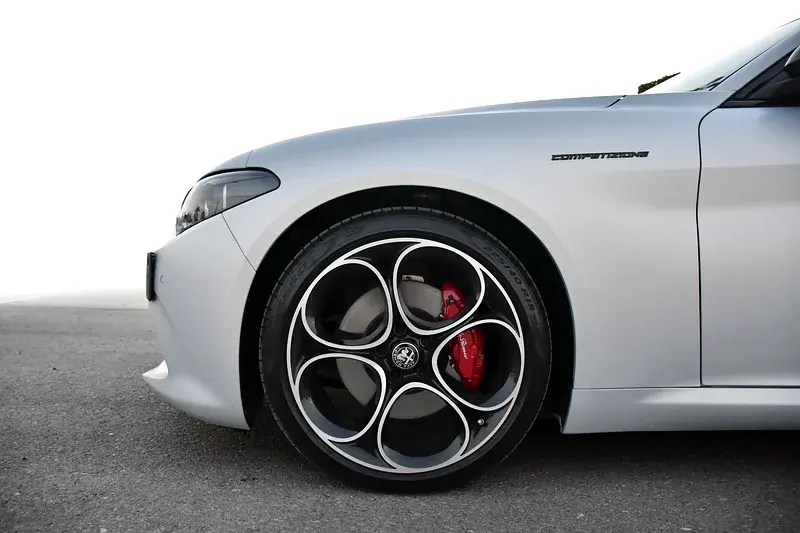 AED 3,132 / Month | Alfa Romeo | Giulia Competizione | 2024 | Warranty and Service | Service History