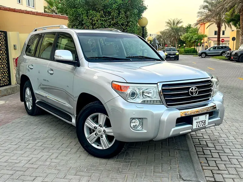 Toyota Land Cruiser 2013