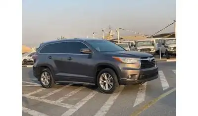 تويوتا هايلاندر 2014 Toyota Highlander XLE 3.5L V6 Full Option 7 Seater With Side Steps - 90,000 mileage