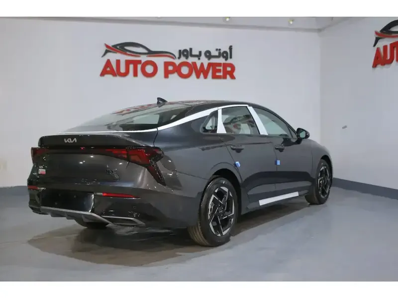 KIA K5 2025