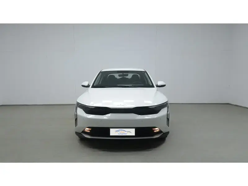 كيا K3 موديل 2024 GLS MID