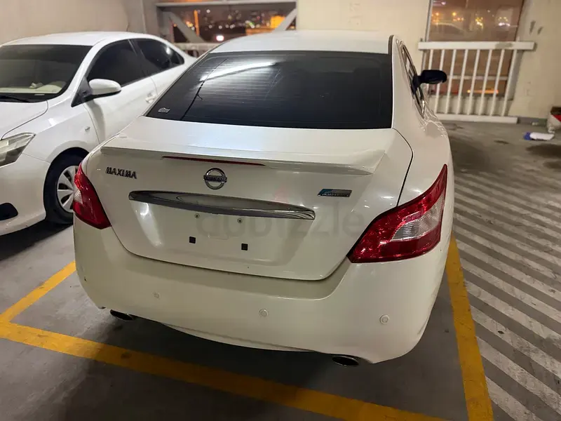 Nissan Maxima 2011