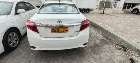 تويوتا يارس 2014