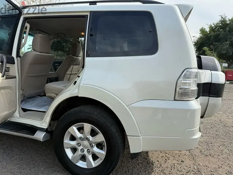 Mitsubishi Pajero 2020