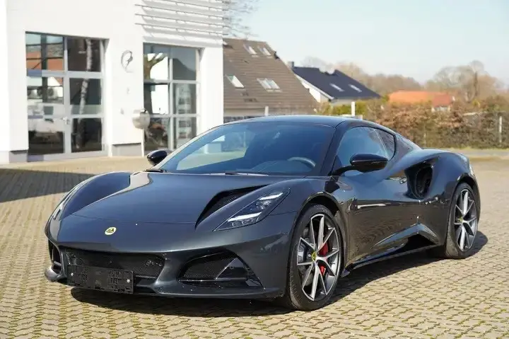 Lotus Eletre 2025