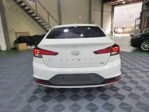 هيونداي إلنترا 2019