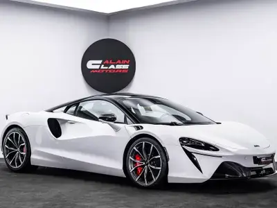 2024 McLaren Artura