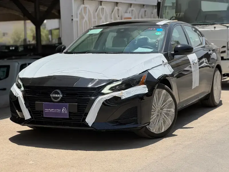 Nissan Altima 2025