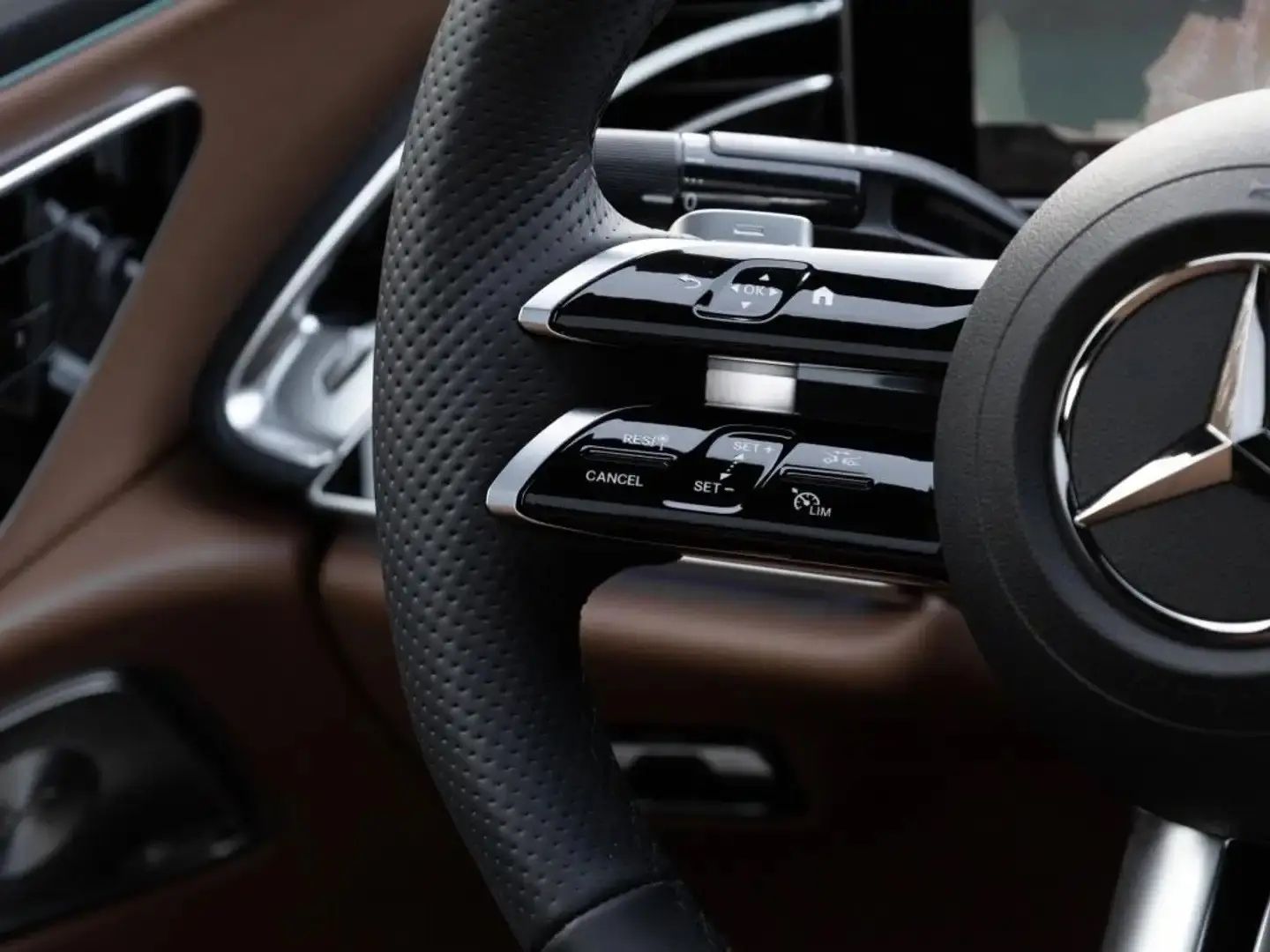 Mercedes Benz E Class 2025