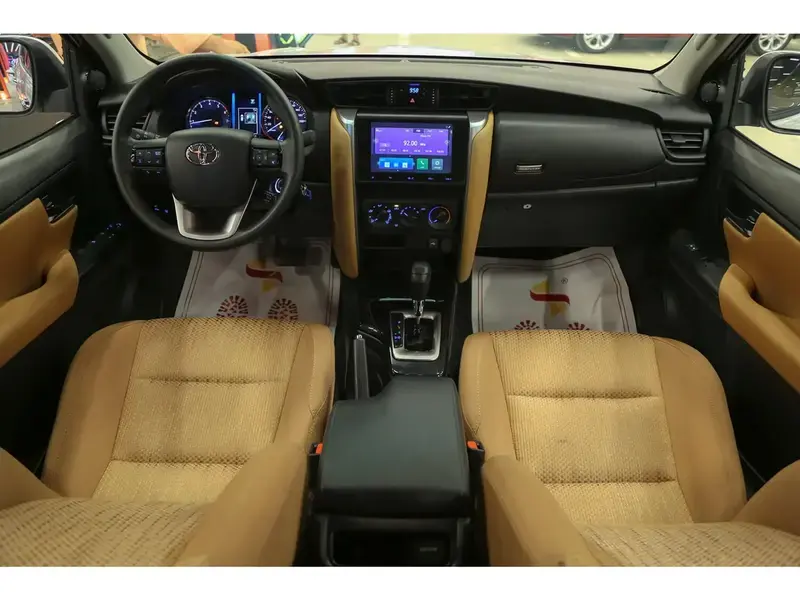 Toyota Fortuner 2024