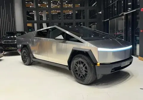 تسلا Cybertruck 2024