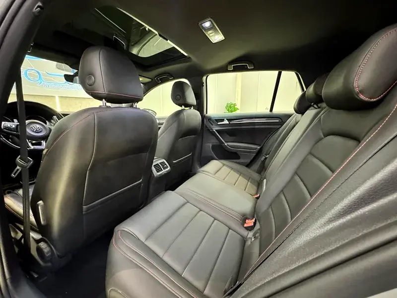 فولكس واجن جولف 2018