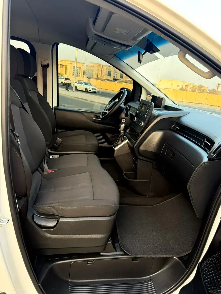 Hyundai Staria 2022