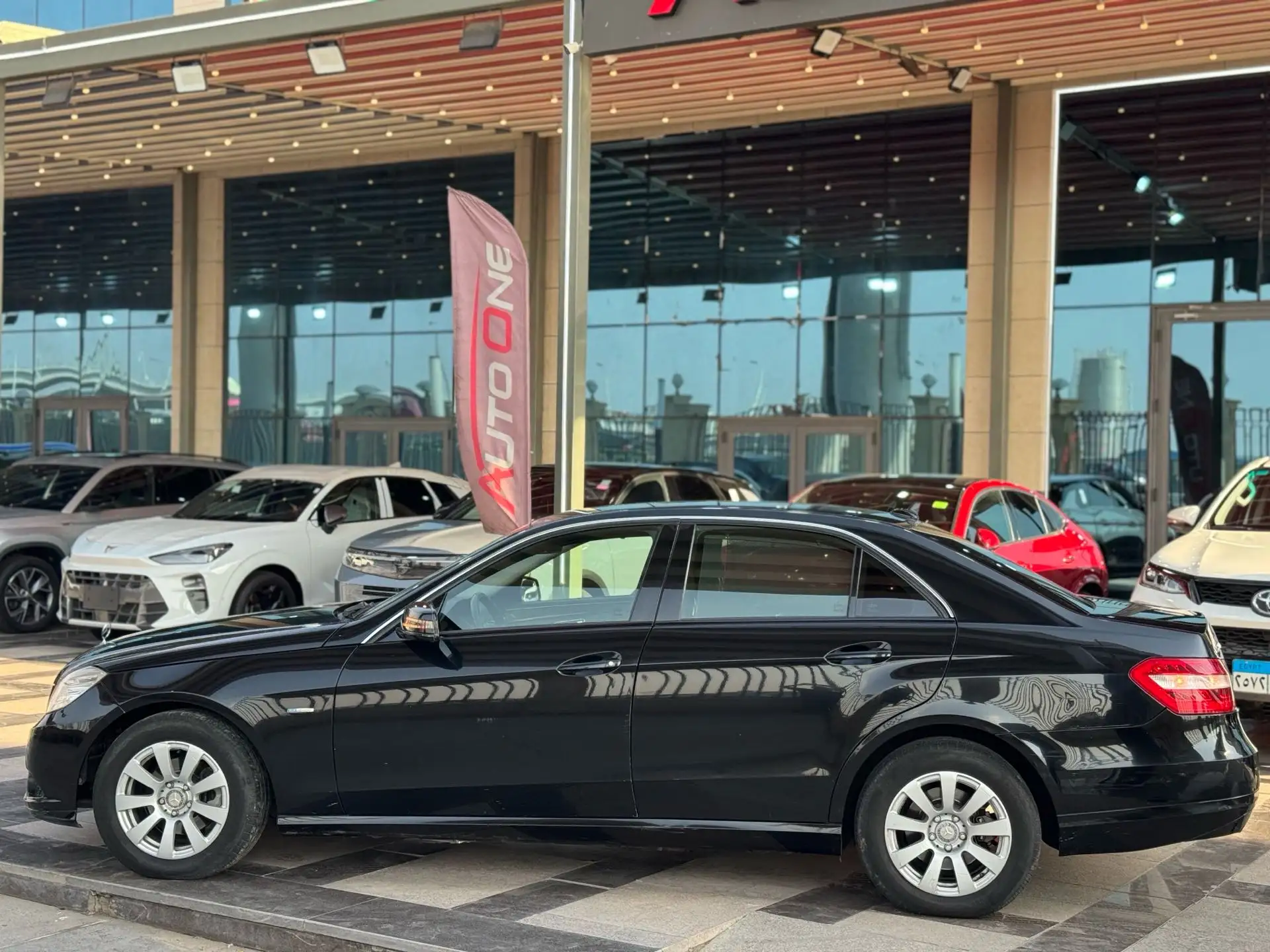 Mercedes Benz E Class 2011