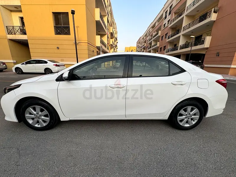 تويوتا كورولا 2014