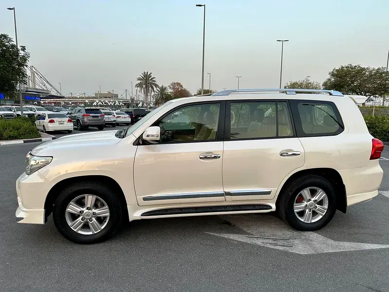 Toyota Land Cruiser 2015