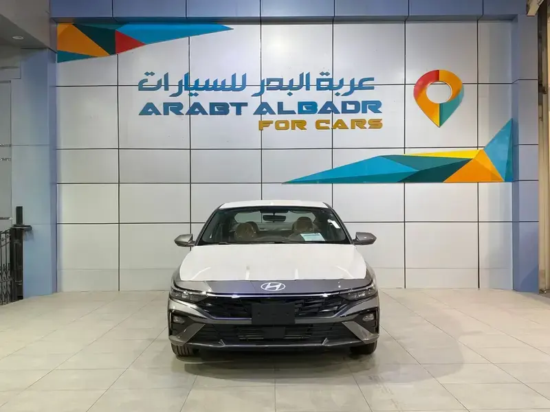Hyundai Elantra 2025