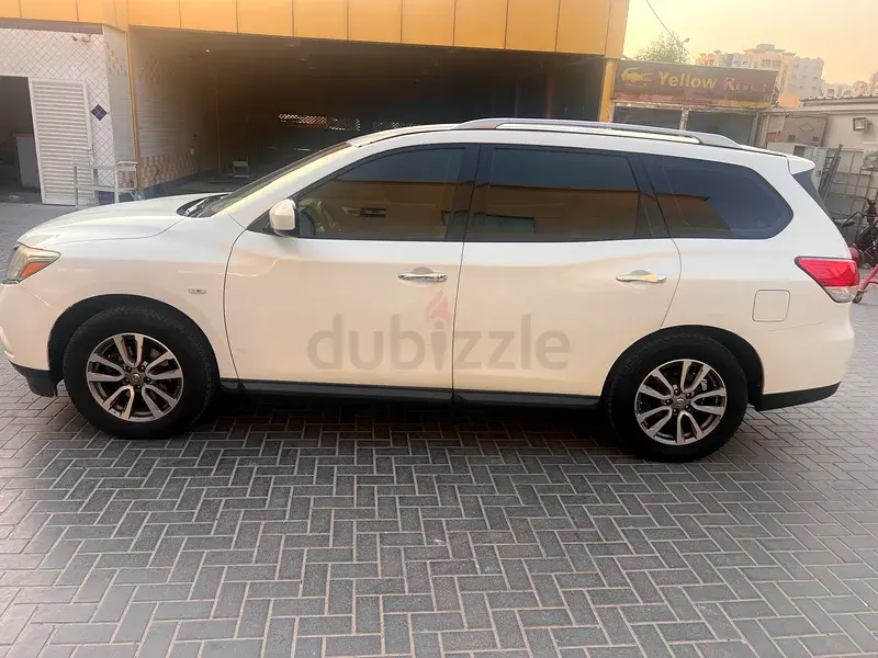 Nissan Pathfinder 2014