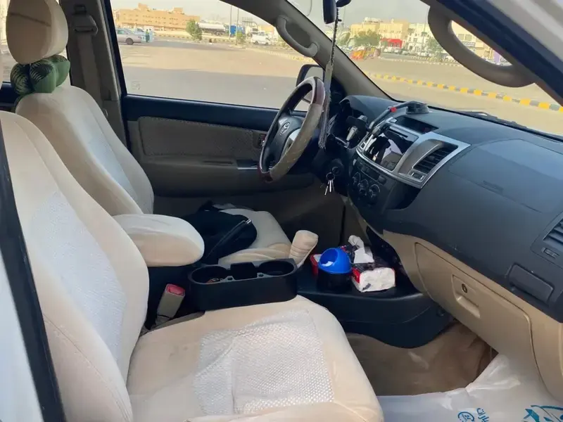 Toyota Fortuner 2015