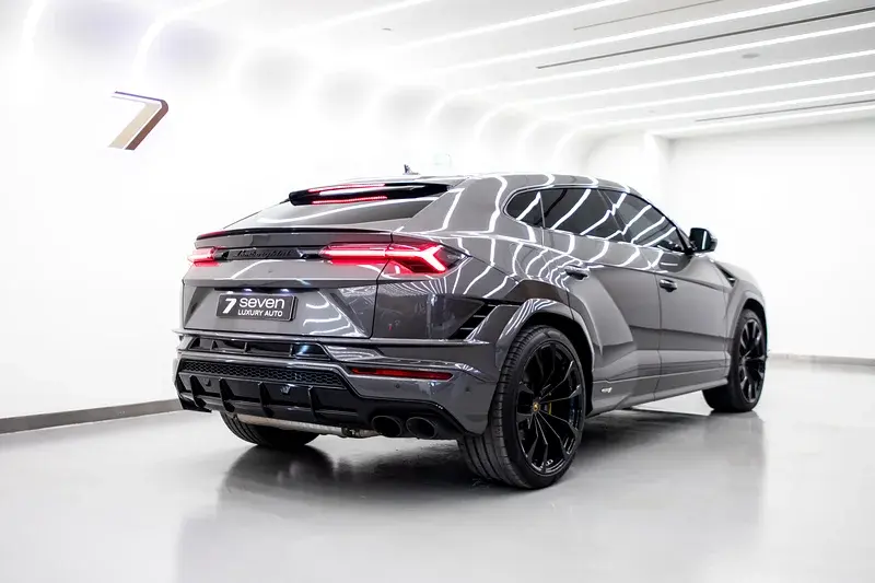 لامبورغيني اوروس 2024