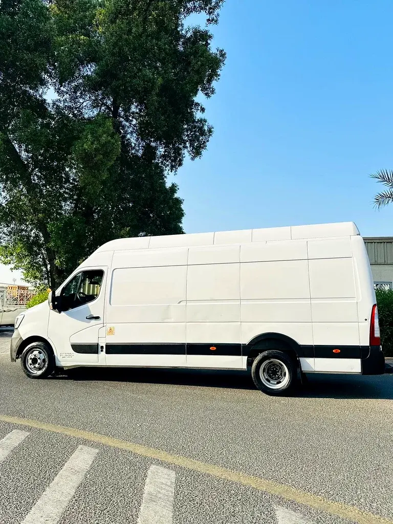 رينو ماستر 2021